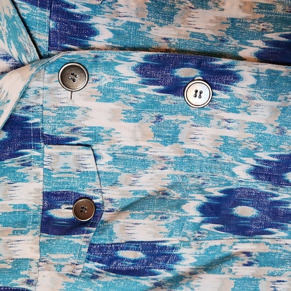 CHICO'S SIZE 1. LINEN/COTTON BLEND jacket. Beautiful shades of blue - Picture 3 of 9